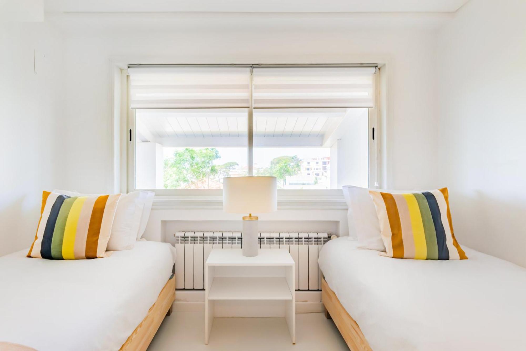Estoril Riviera Apartments Стая снимка